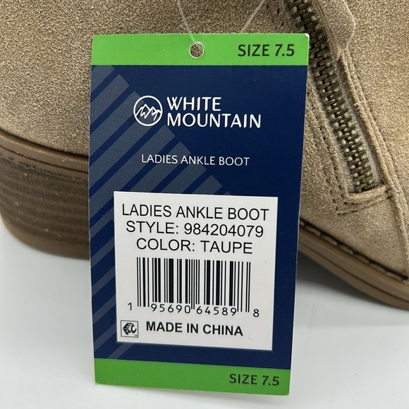 White Mountain Taupe Suede Ankle Boots | Size 7.5 NIB | Side Zip Block Heel - Picture 11 of 13